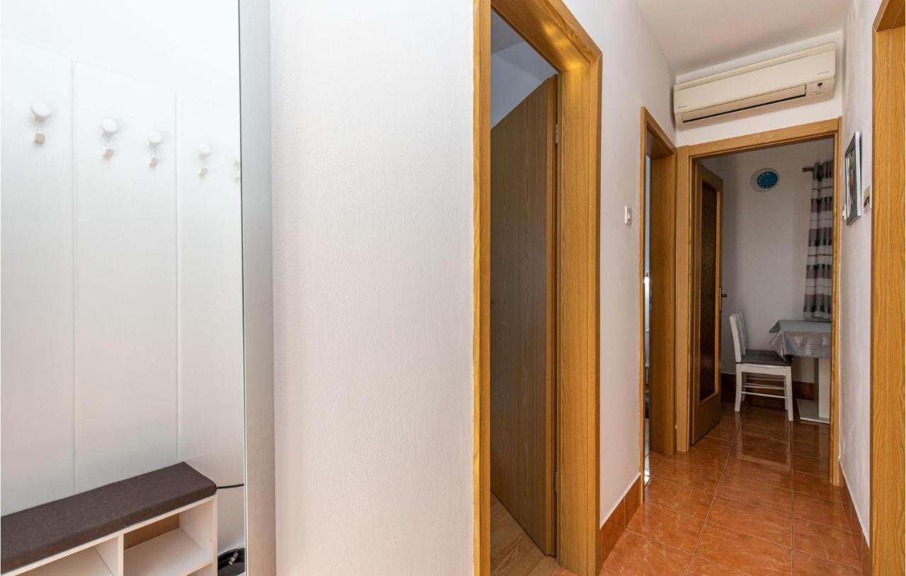 Amazing Apartment In Kostrena With 1 Bedrooms And Wifi מראה חיצוני תמונה